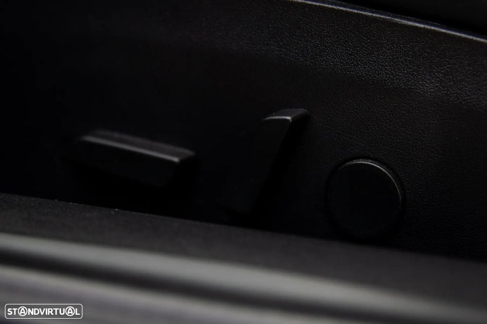 Tesla Model 3 Long-Range Dual Motor AWD - 49