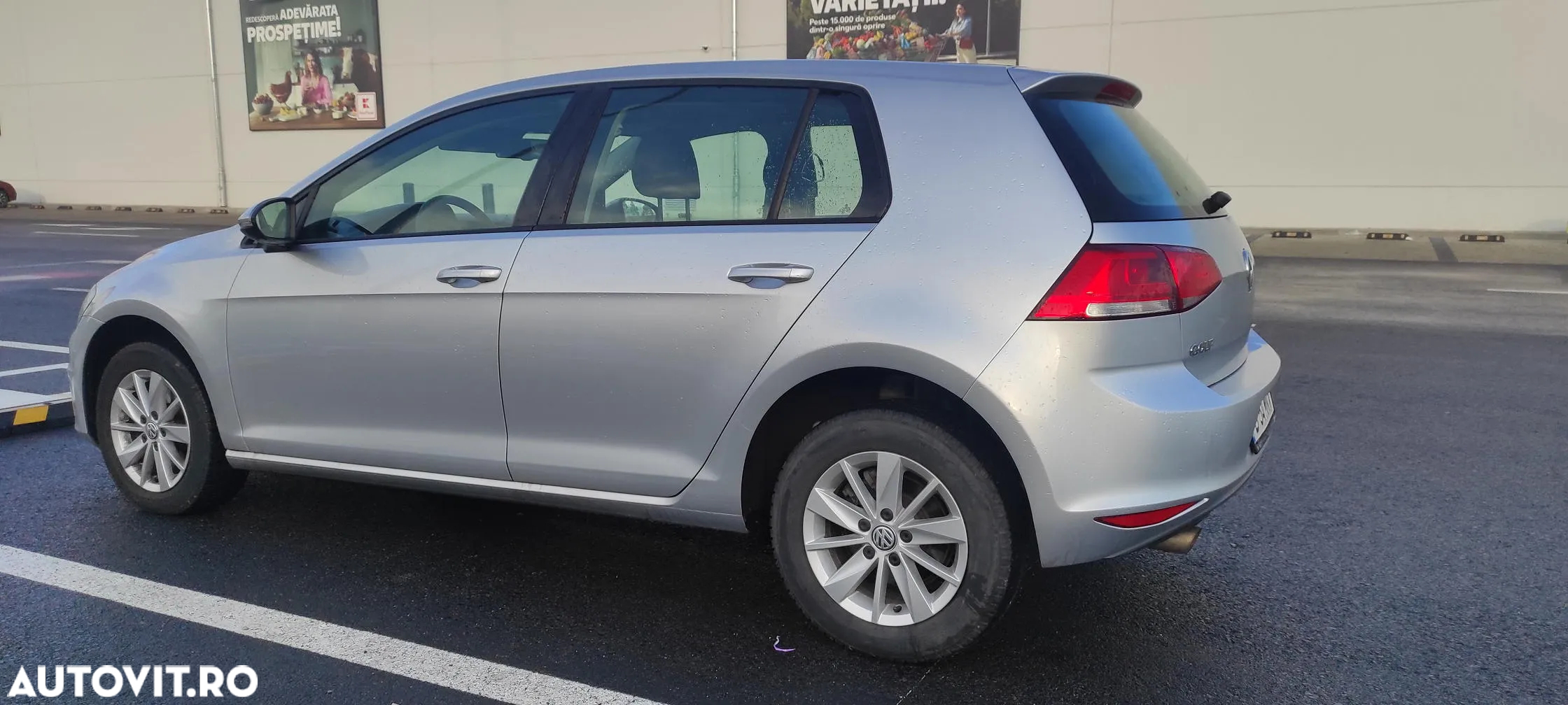 Volkswagen Golf 1.6 TDI DPF BMT Comfortline - 2