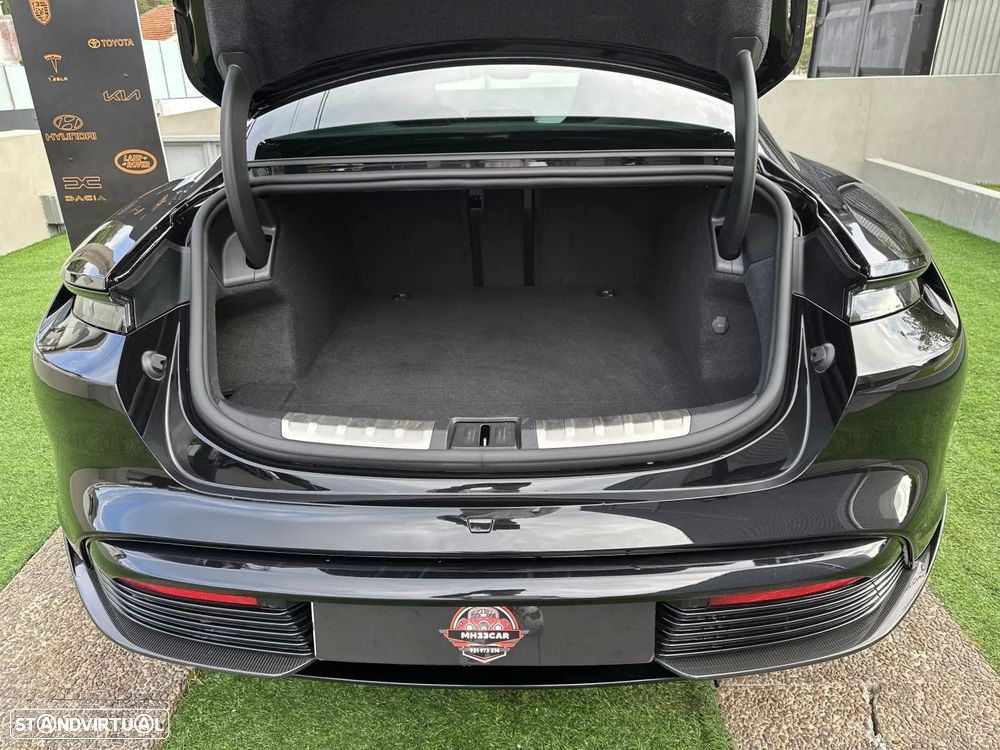 Porsche Taycan Turbo S — fotografia 31