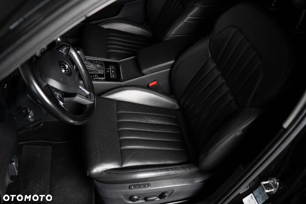 Skoda Superb 2.0 TDI DSG Premium Edition - 20
