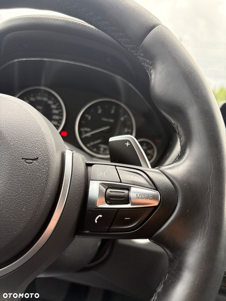 BMW Seria 3 318d Sport Line Shadow - 36