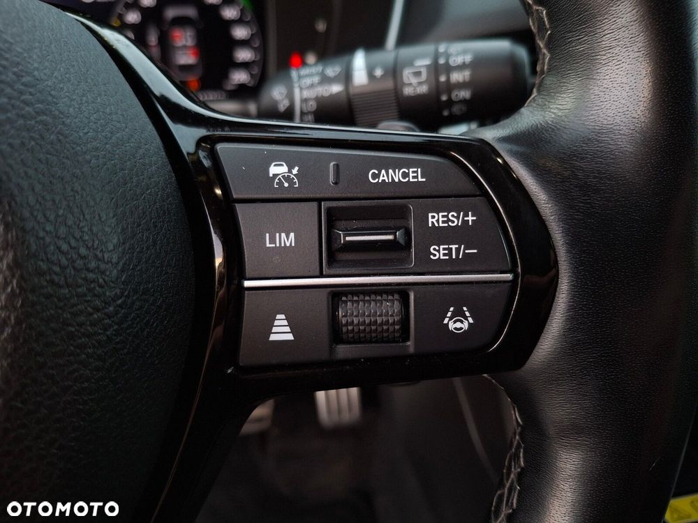 Honda Civic 2.0 i-MMD Advance BSI CVT - 13