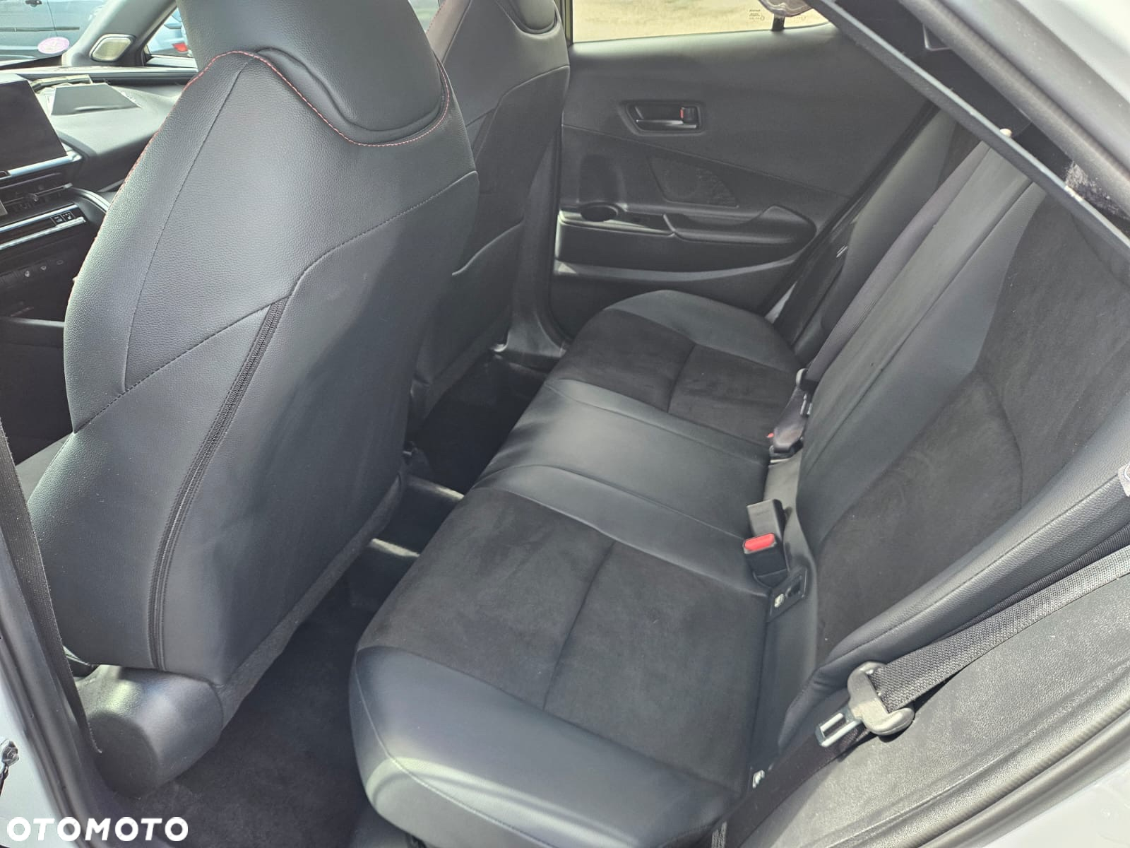 Toyota C-HR 2.0 Hybrid Dynamic Force GR Sport - 13