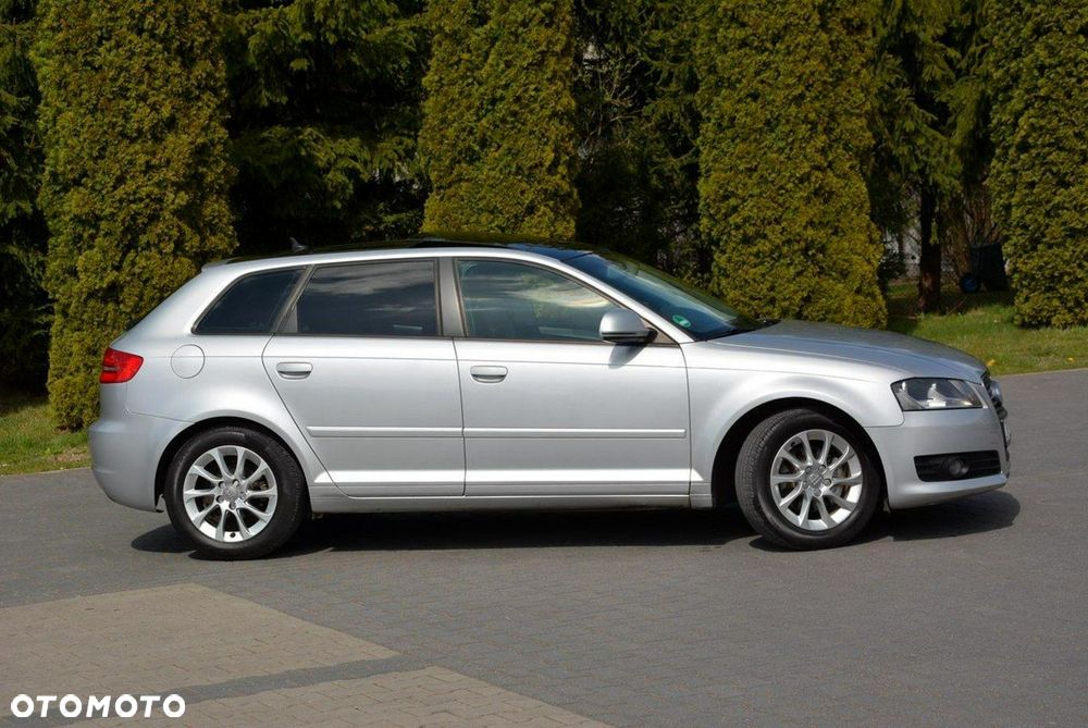 Audi A3 Sportback 1.8 TFSI Attraction S tronic - 4