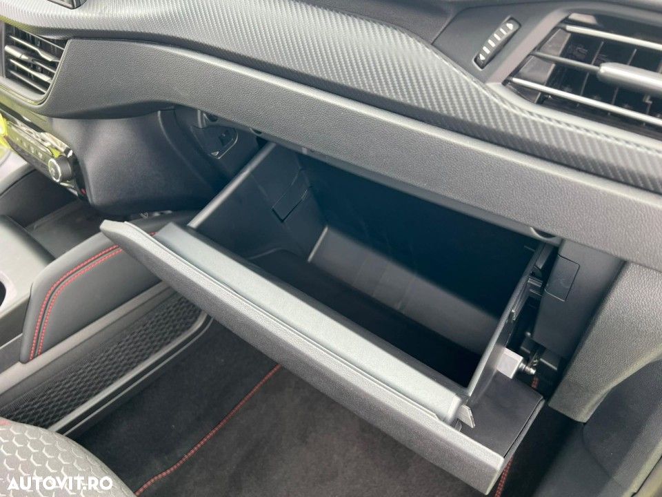 Ford Kuga - 32