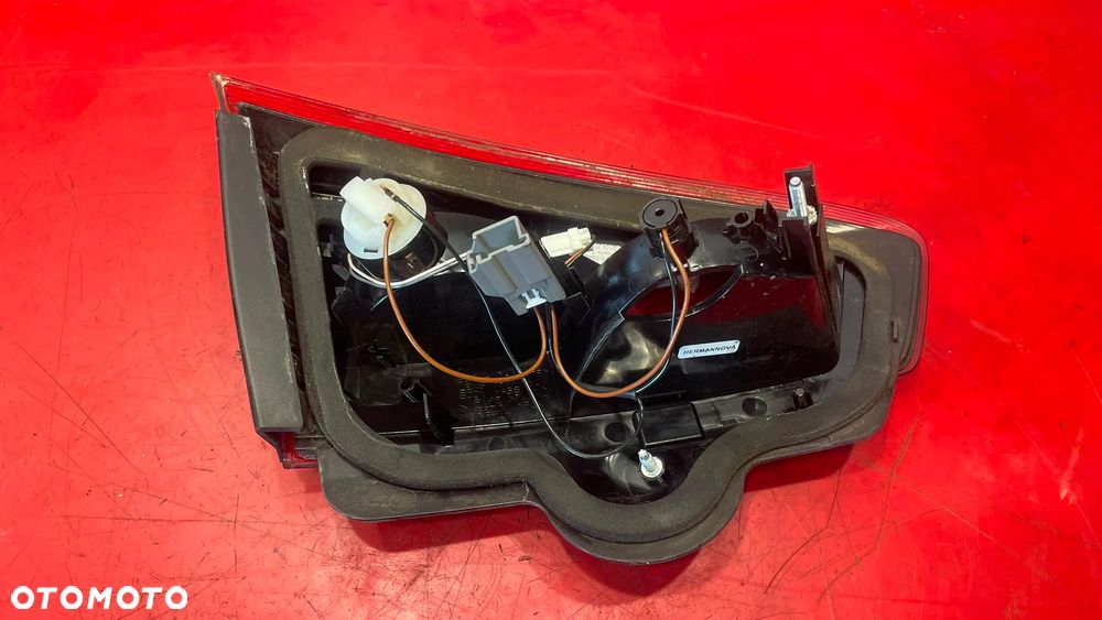 LAMPA PRAWA TYLNA TYŁ KLAPY MONDEO MK4 - 3