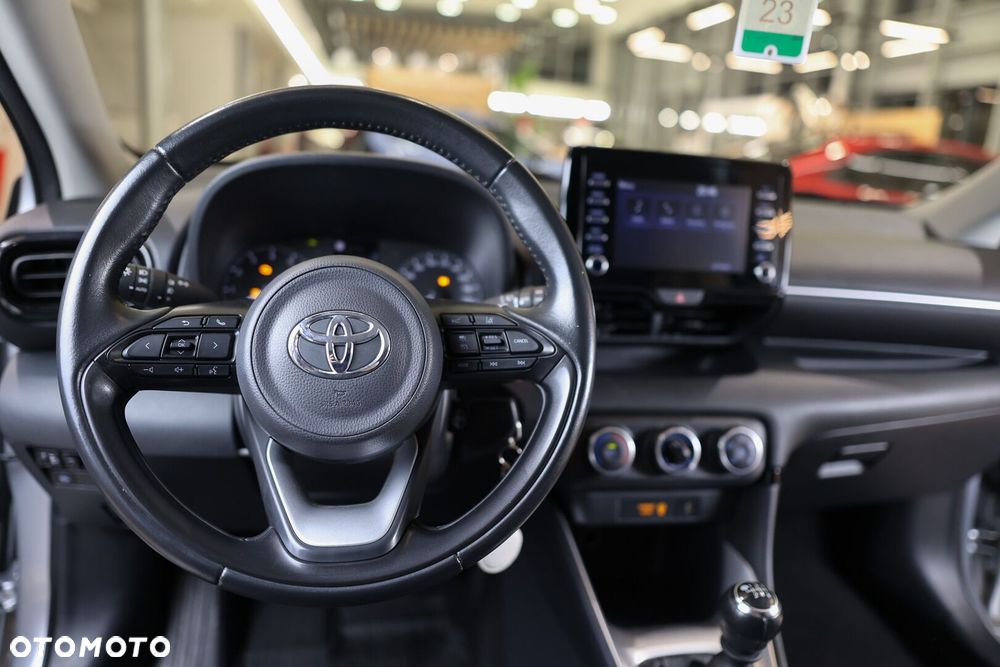 Toyota Yaris - 6
