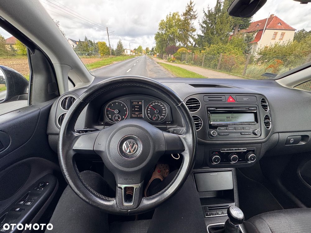 Volkswagen Golf - 10