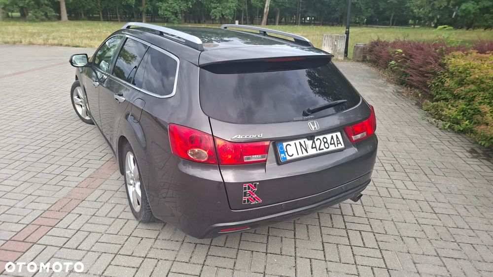 Honda Accord 2.0 Executive - 9