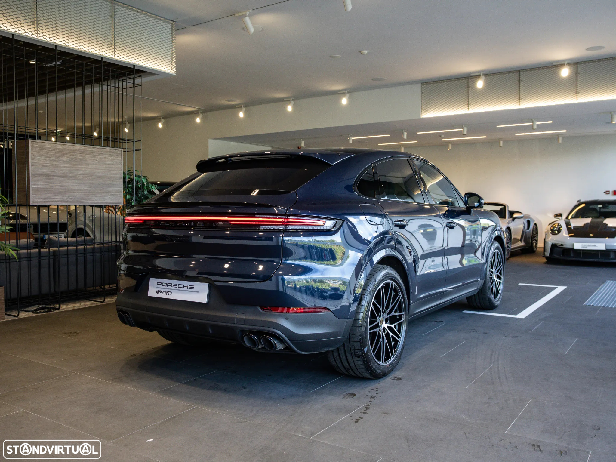 Porsche Cayenne Coupé E-Hybrid - 6