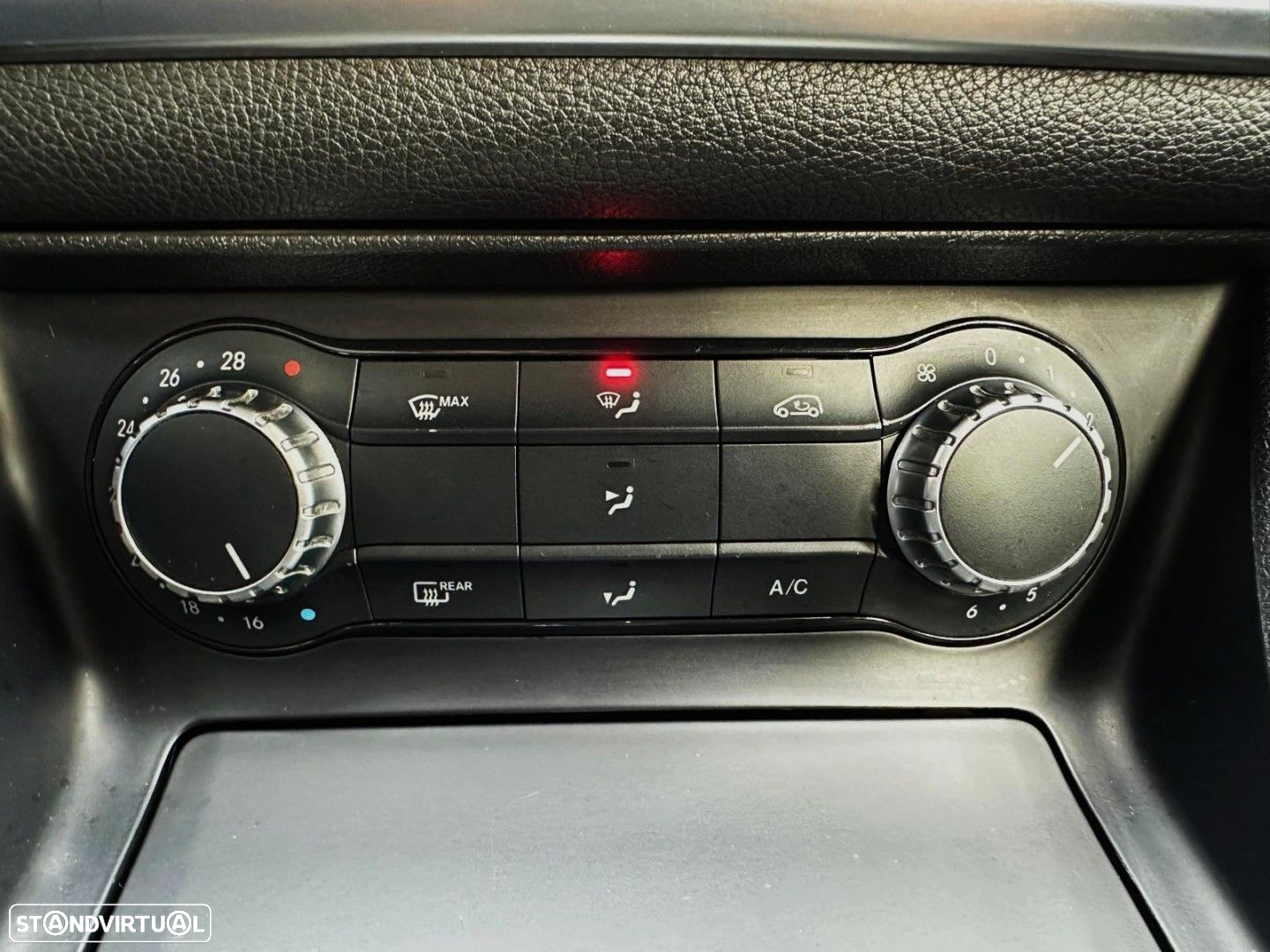 Mercedes-Benz CLA 180 d Shooting Brake - 19