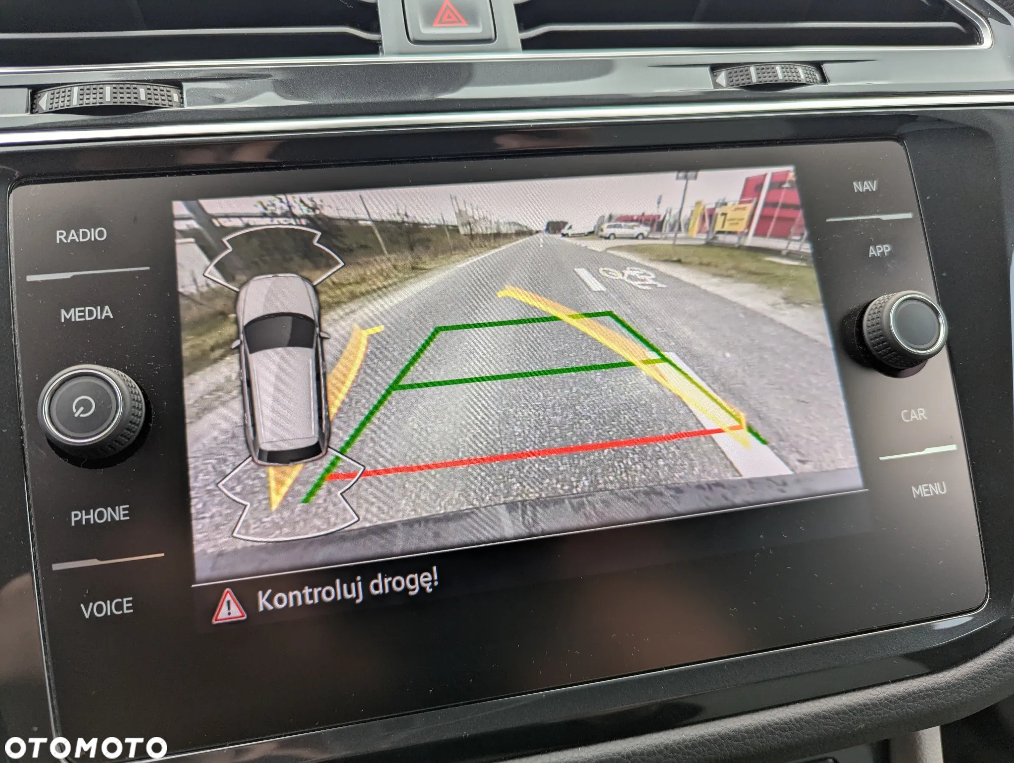 Volkswagen Tiguan 2.0 TSI 4Mot Elegance DSG - 28