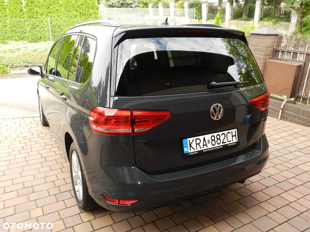 Volkswagen Touran - 3