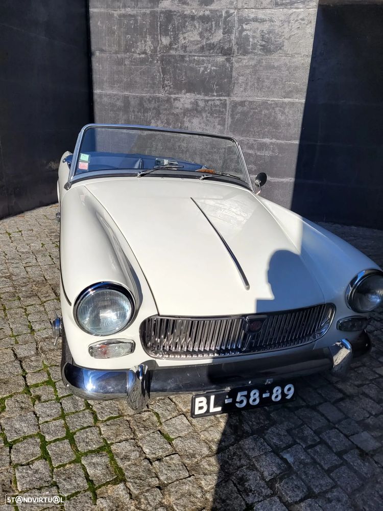 MG Midget - 1