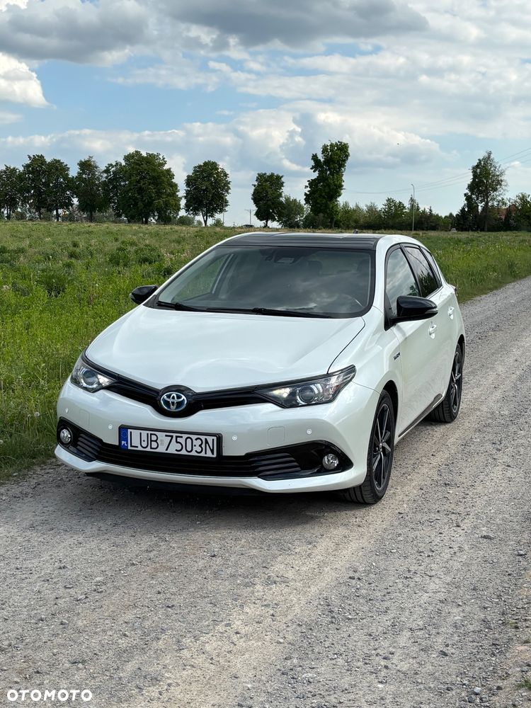 Toyota Auris - 1