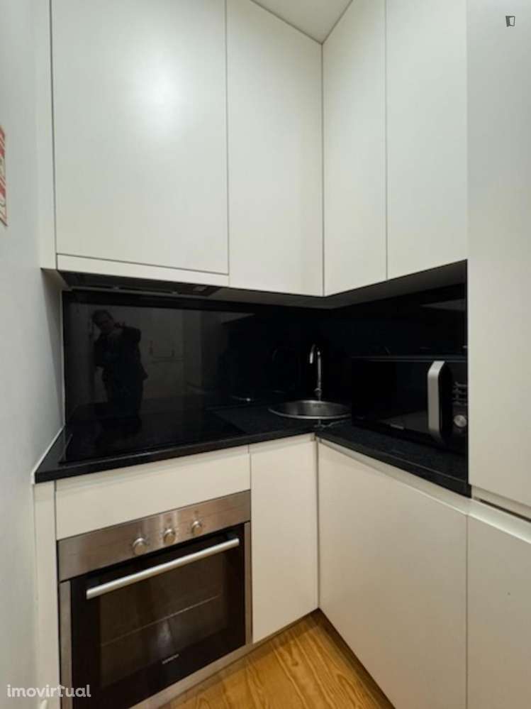 Apartamento com 1 quartos - localizado em Santo Ildefonso Porto - Grande imagem: 4/21