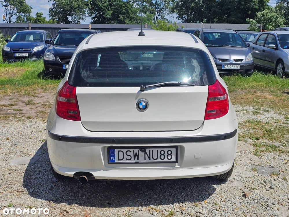 BMW Seria 1 116i - 10
