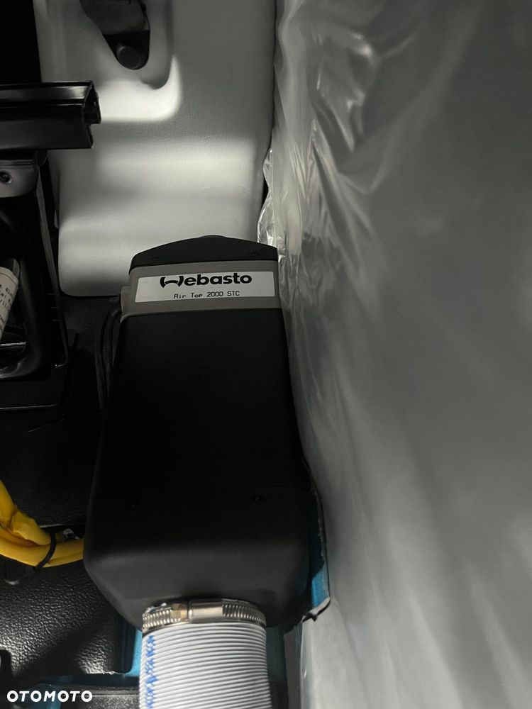 Iveco Daily 35S18HA8 Laweta z kabiną - 23