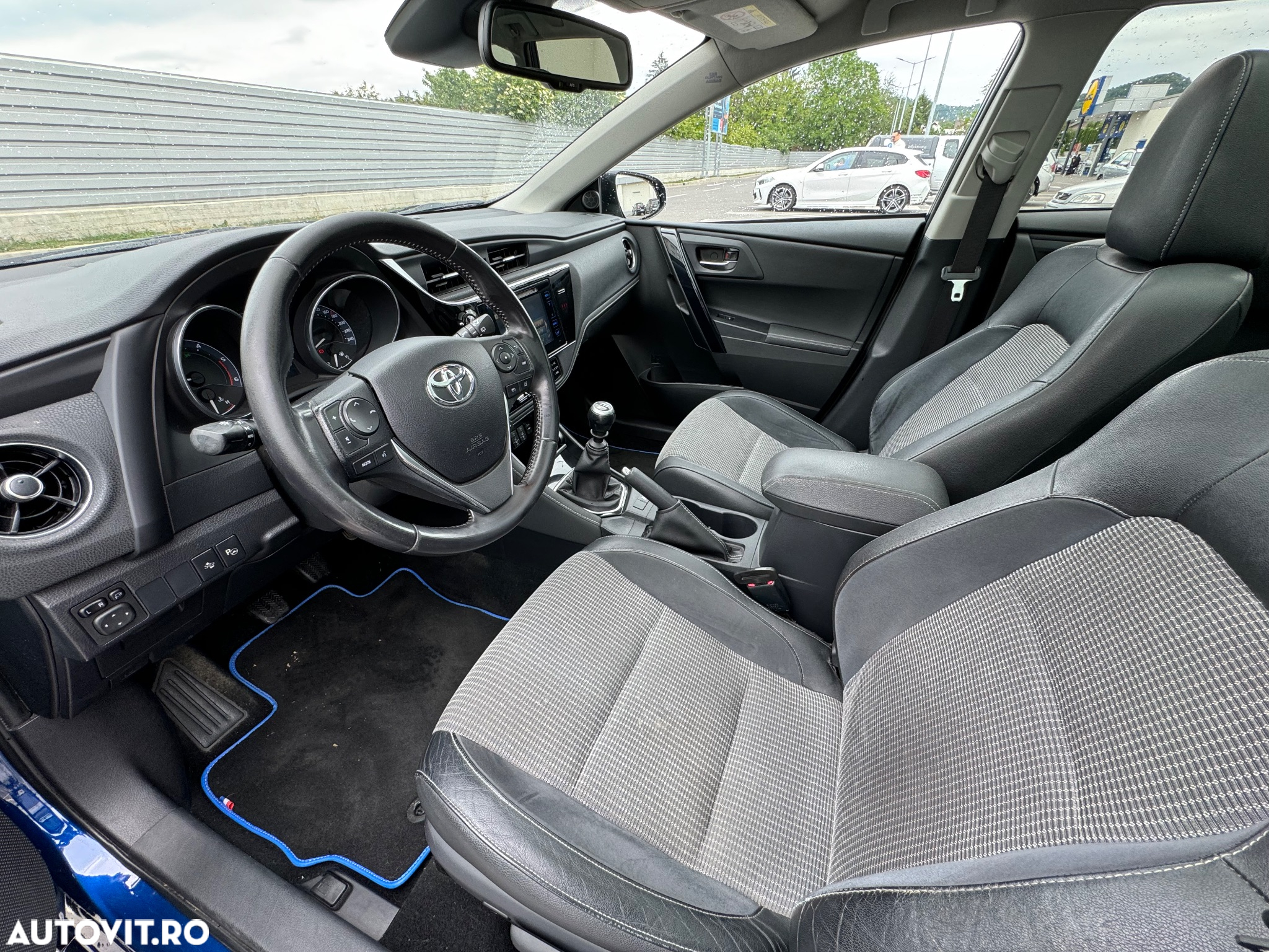 Toyota Auris 1.6 D-4D Touring Sports Executive - 7