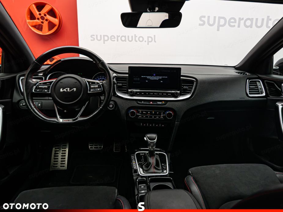 Kia ProCeed 1.6 T-GDI GT DCT - 10