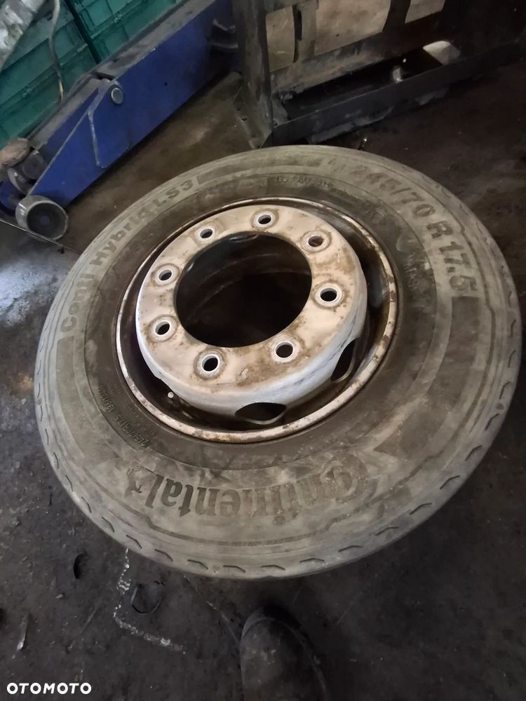 FELGA 17,5 8 SZPILEK  DAF LF 220 EURO 6 - 2