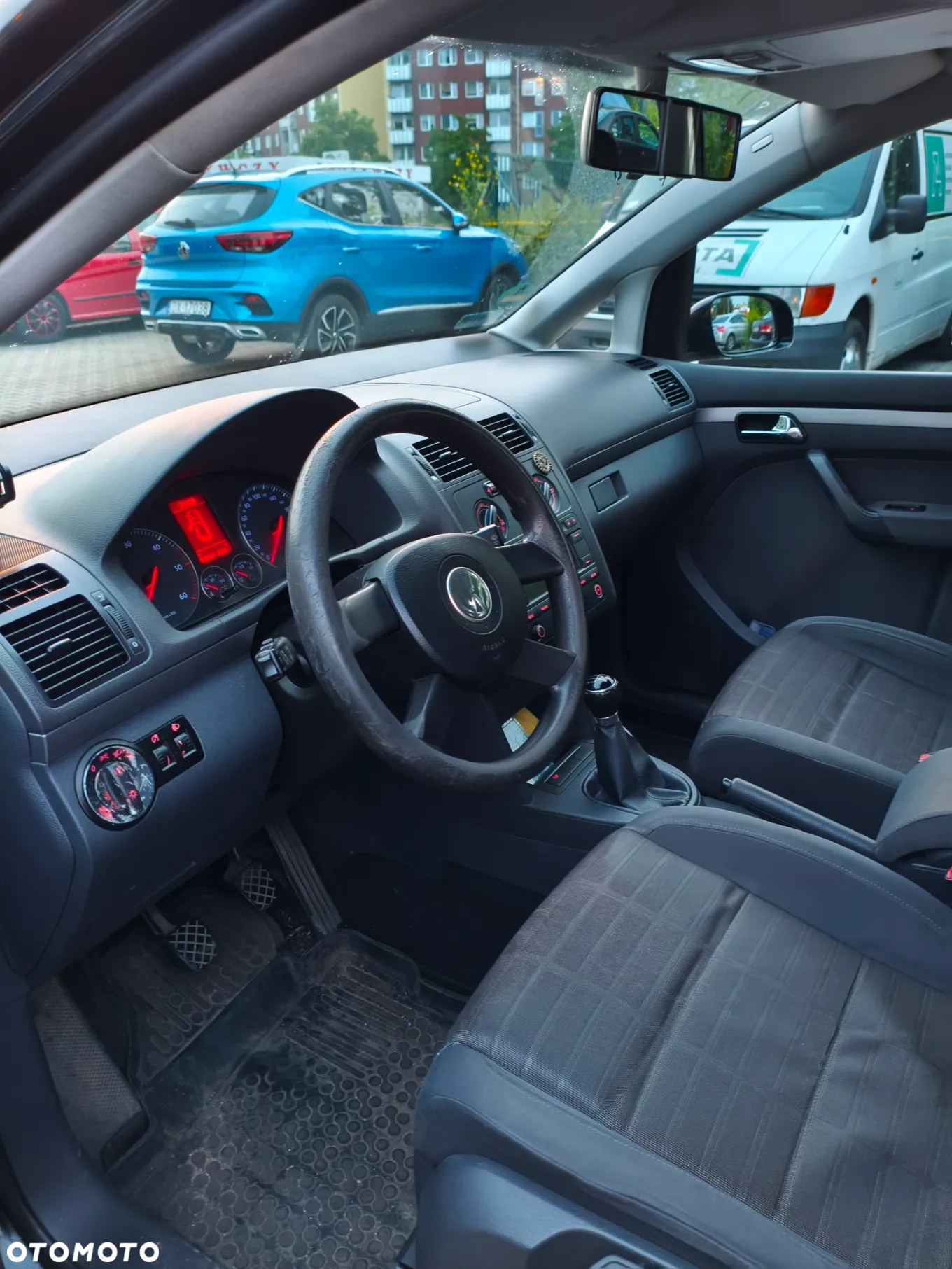 Volkswagen Touran 1.9 TDI DPF Trendline - 23