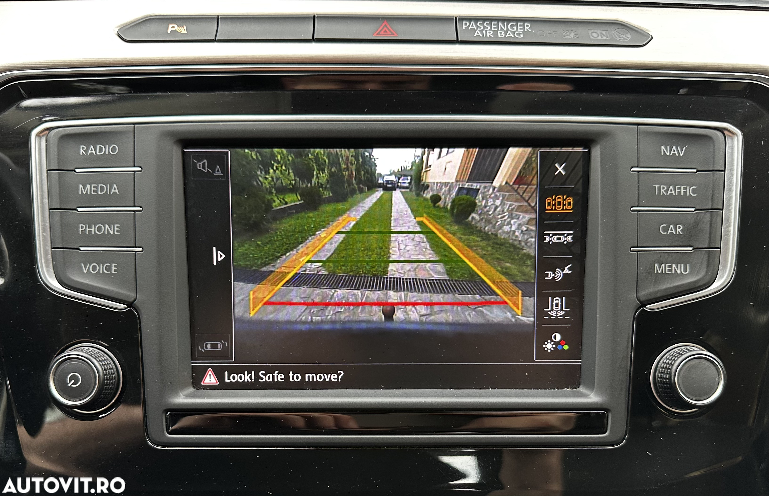 Volkswagen Passat Variant 2.0 TDI DSG Highline - 17