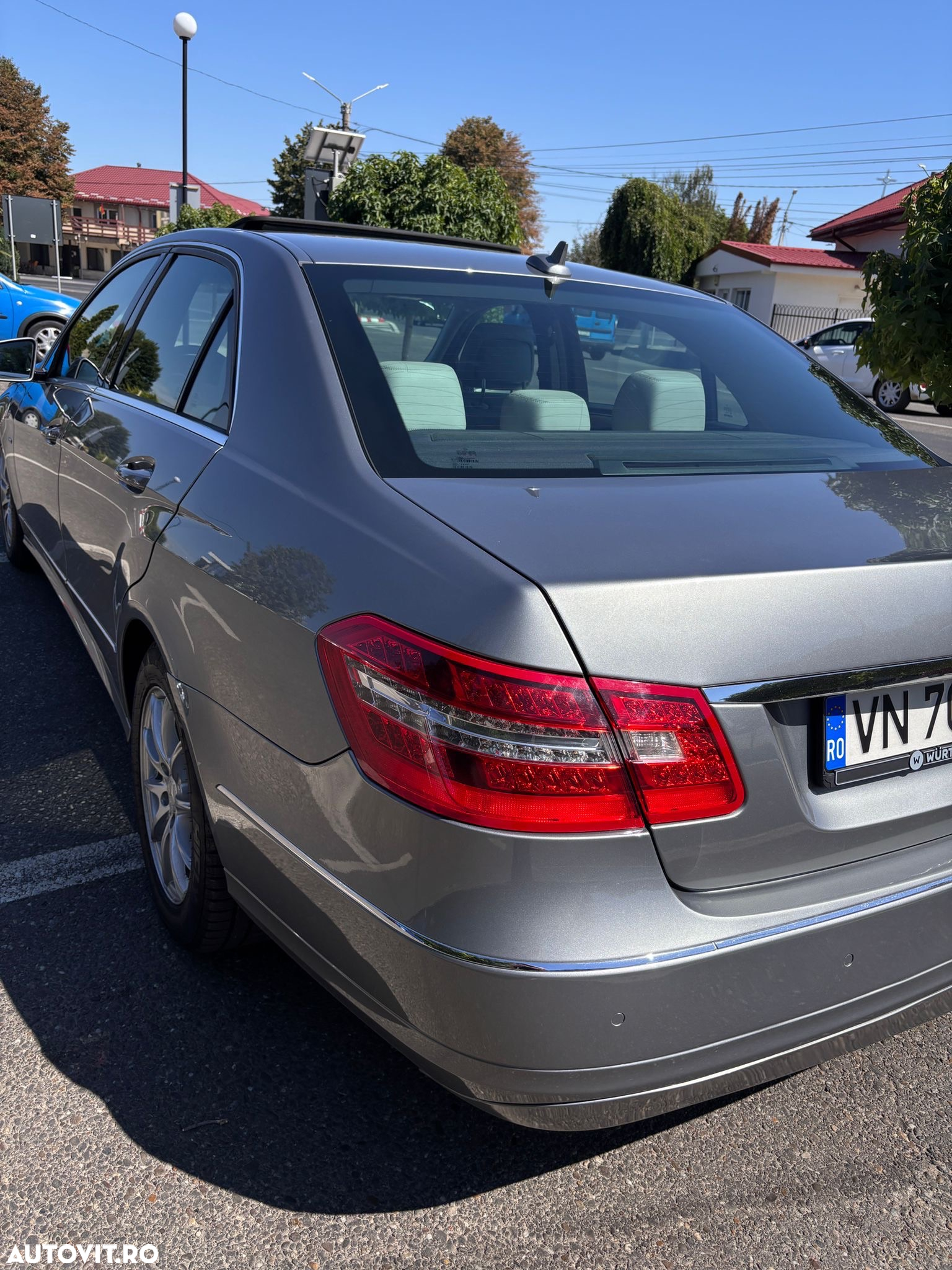 Mercedes-Benz E 220 CDI BlueEfficiency Aut. - 3