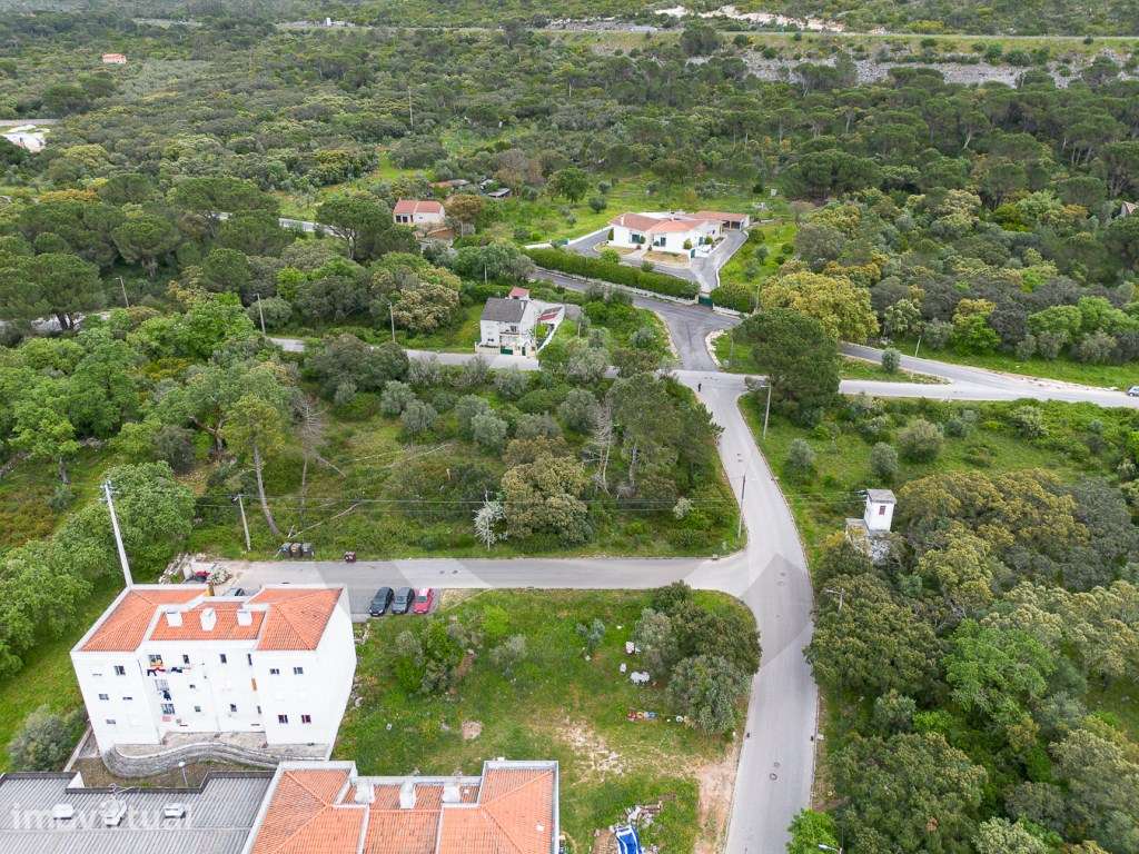 Lote para construção na Vila de Minde - Grande imagem: 2/6