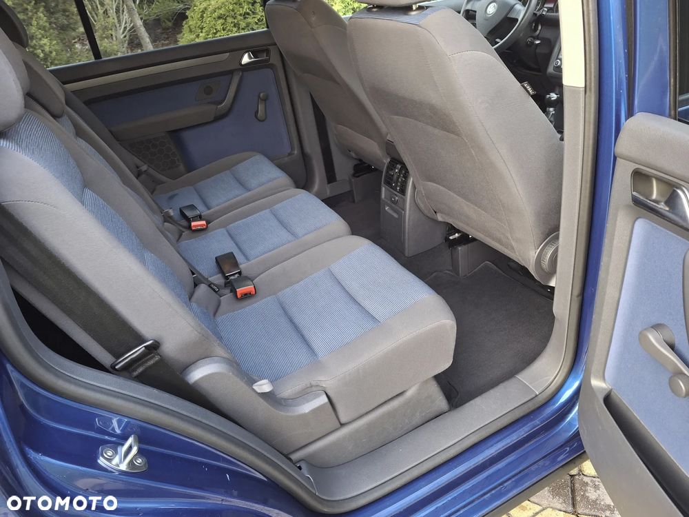 Volkswagen Touran 1.6 Basis - 13