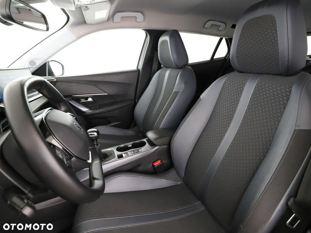 Peugeot 2008 PureTech 130 Allure - 14
