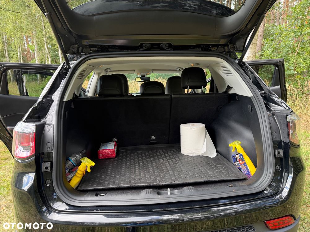 Jeep Compass - 22