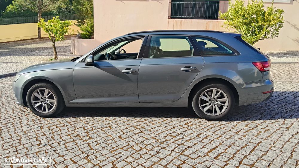Audi A4 Avant 2.0 TDI Advance - 11
