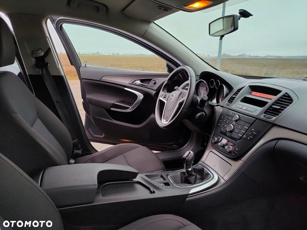 Opel Insignia 1.6 - 4