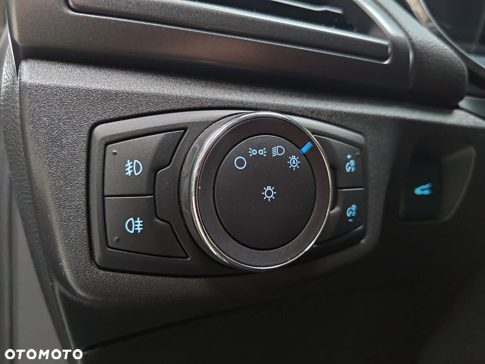 Ford Mondeo 2.0 EcoBoost Titanium - 25