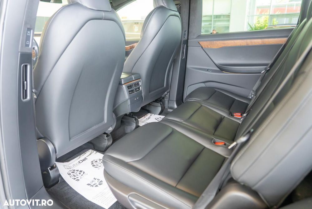 Tesla Model X Signature P90D Allradantrieb - 32