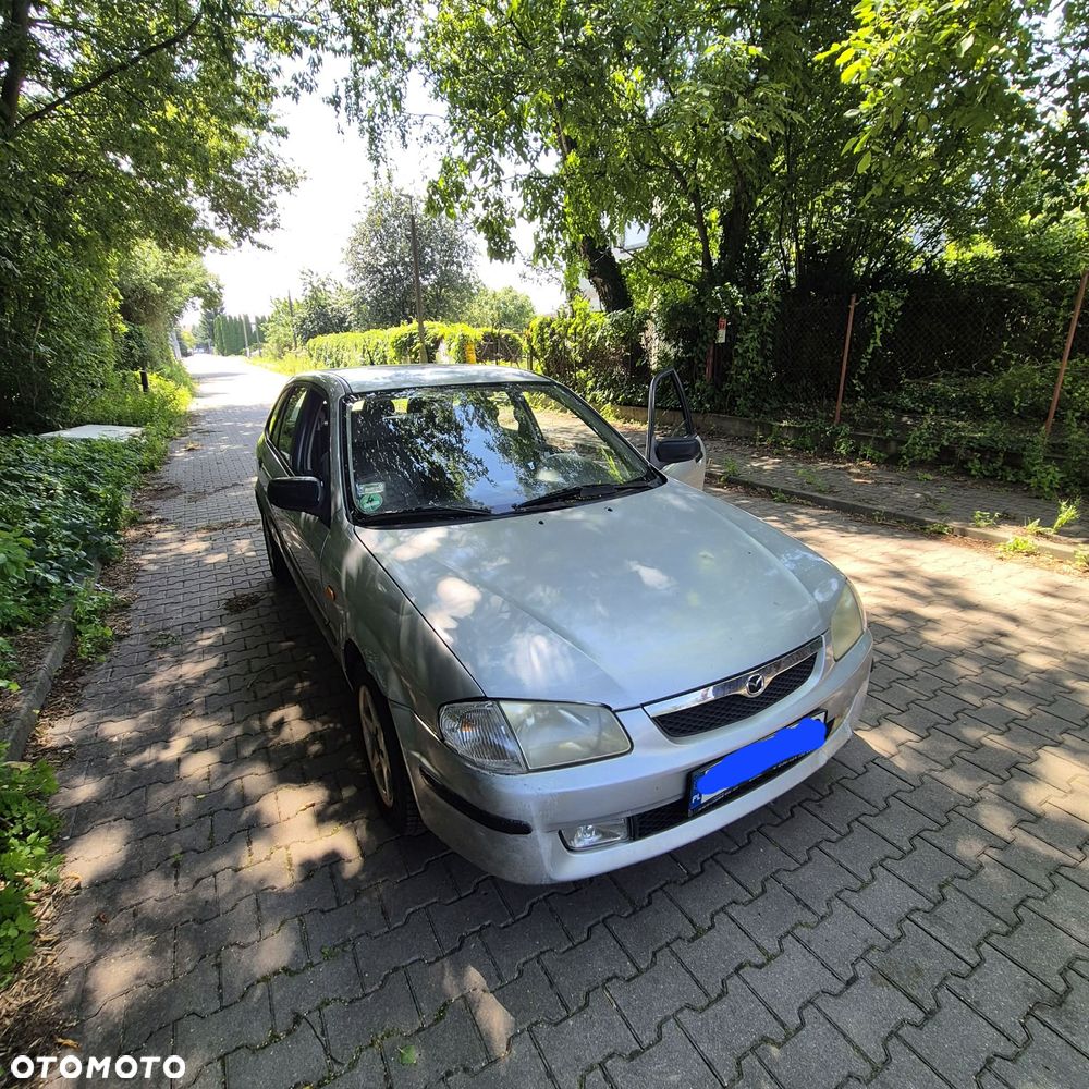 Mazda 323F - 2