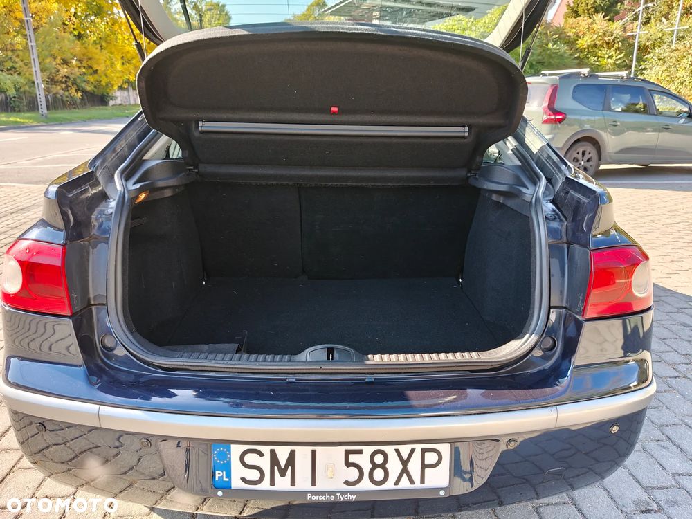 Renault Laguna 1.9 dCi Initiale - 25