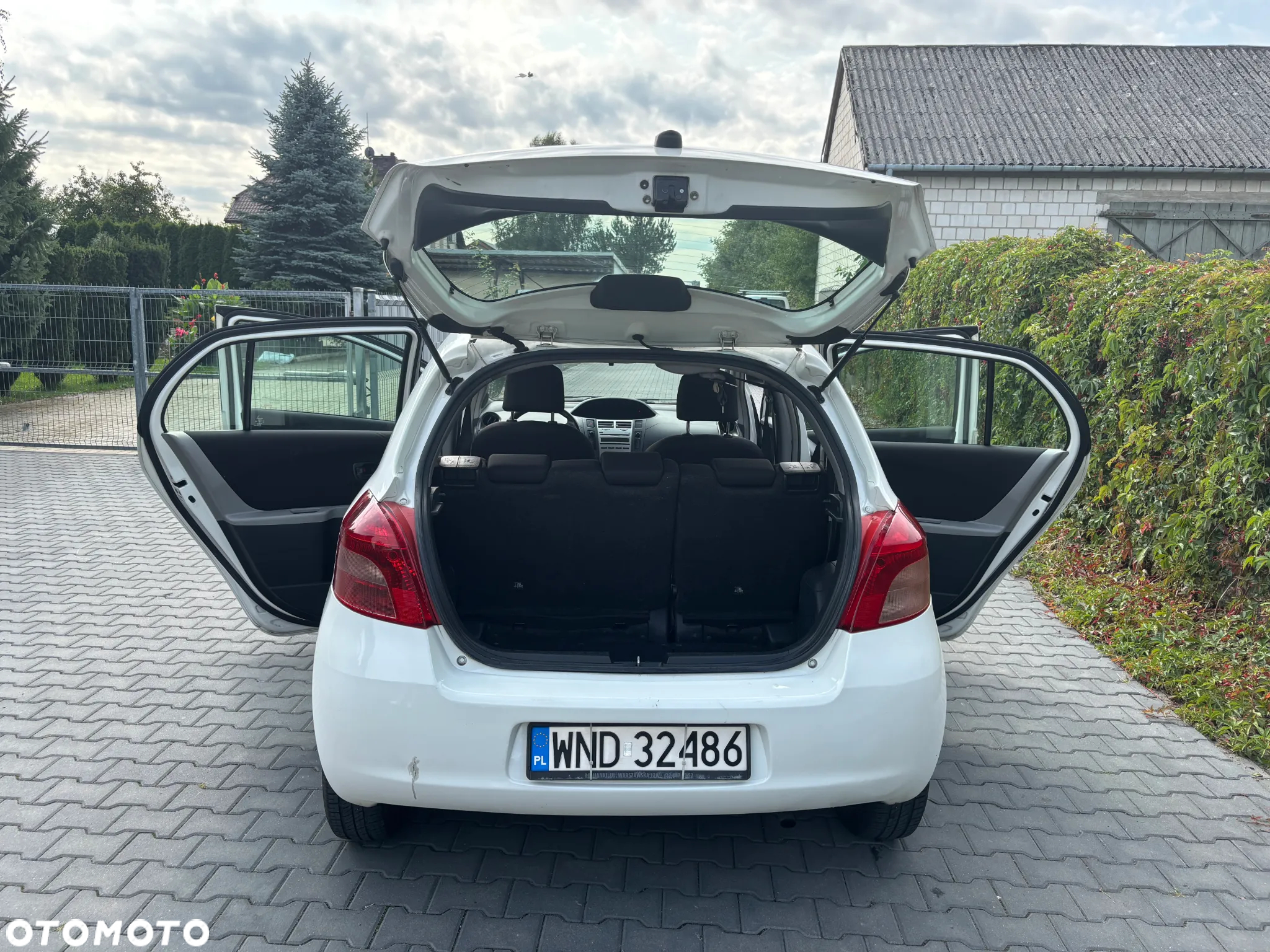 Toyota Yaris - 7
