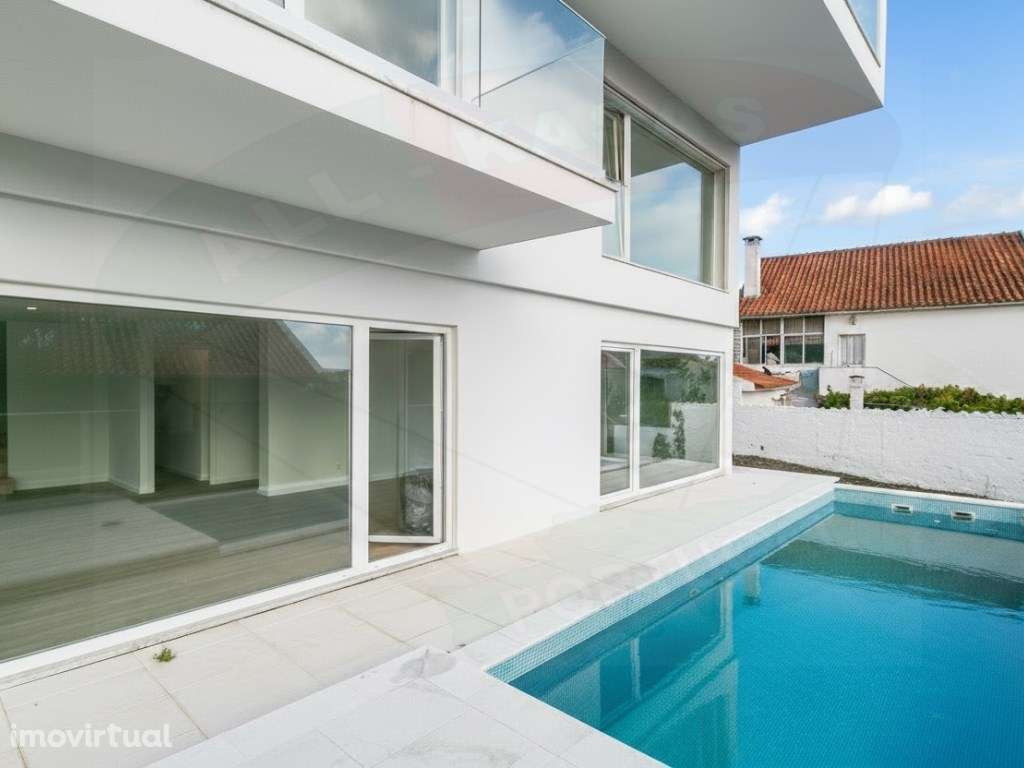 Moradia T3, a ESTREAR com Piscina em Famões, Odivelas: O seu Oásis! - Grande imagem: 5/42