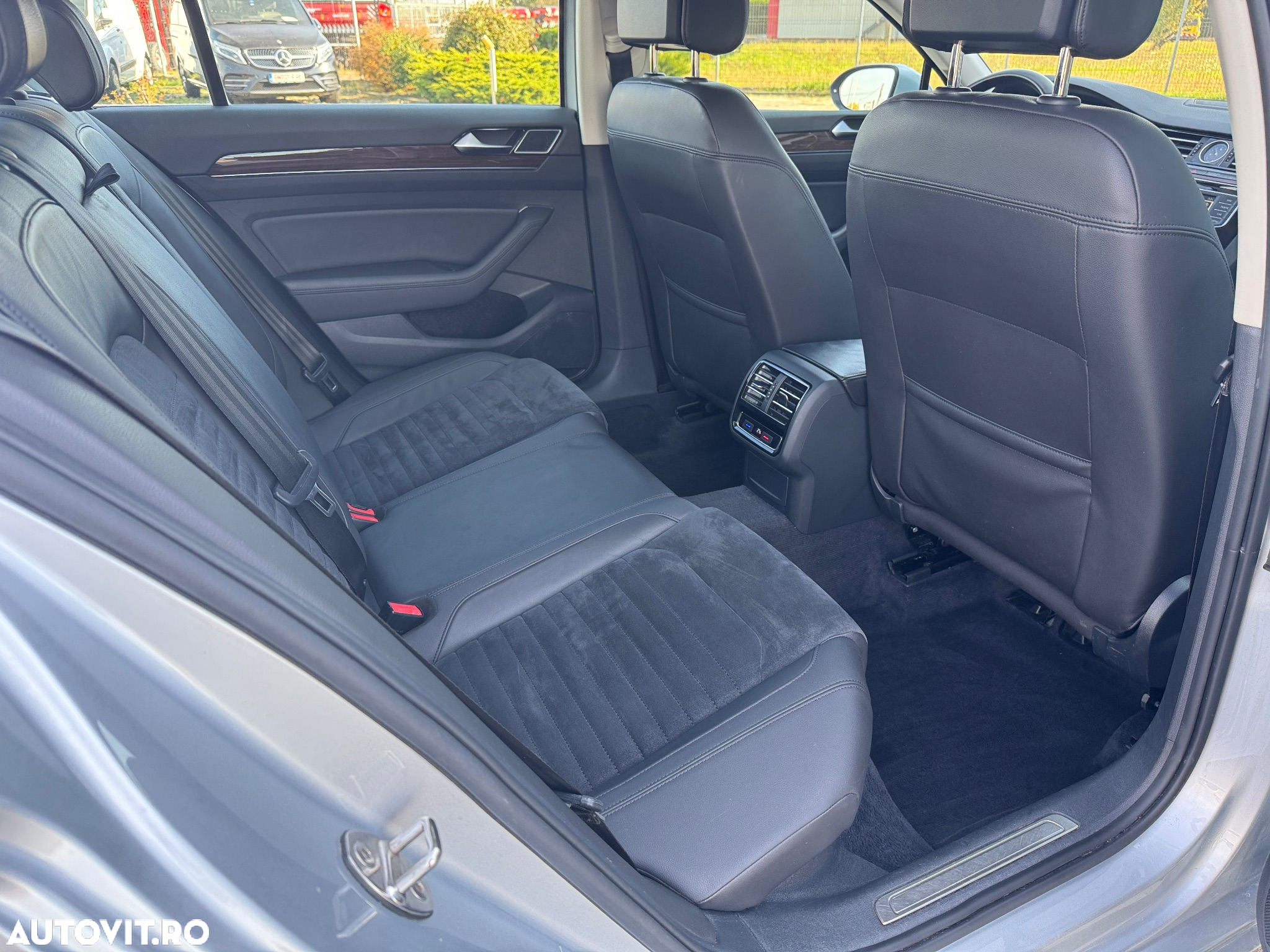 Volkswagen Passat 2.0 TDI DSG 4Motion Highline - 17