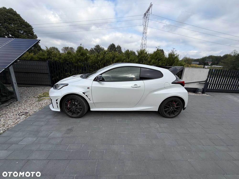 Toyota Yaris - 1