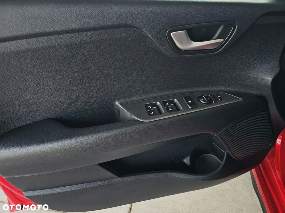 Kia Rio - 13