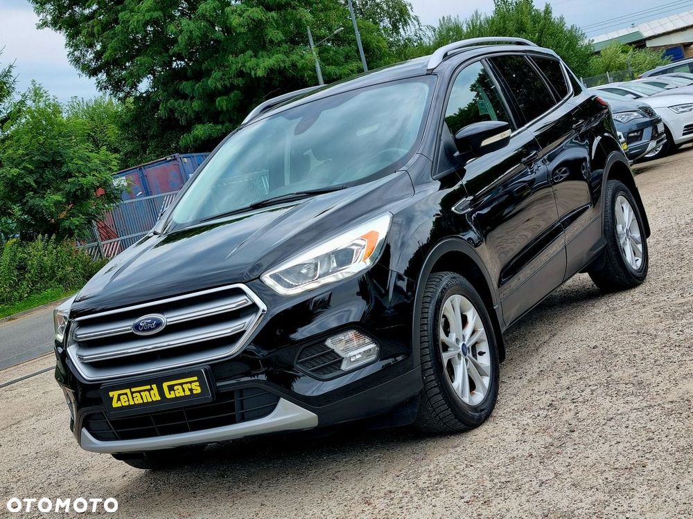Ford Kuga 1.5 EcoBoost 2x4 Titanium - 1