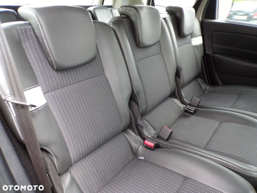 Renault Grand Scenic - 19