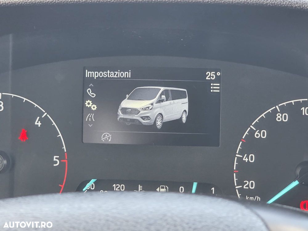 Ford Tourneo Custom Bus 320 2.0 EcoBlue 185 CP L2H1 Titanium X Aut. - 9