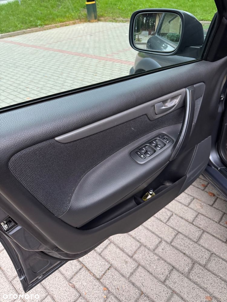 Volvo XC 70 2.4D5 AWD Summum - 17