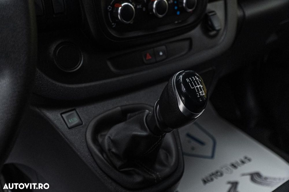 Renault Trafic 2.0 Blue dCi 120 Combi L2H1 8+1 locuri Authentique - 22