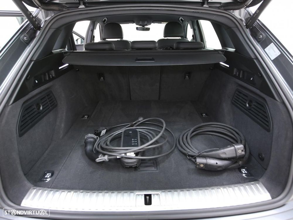 Audi e-tron 55 quattro S line - 13