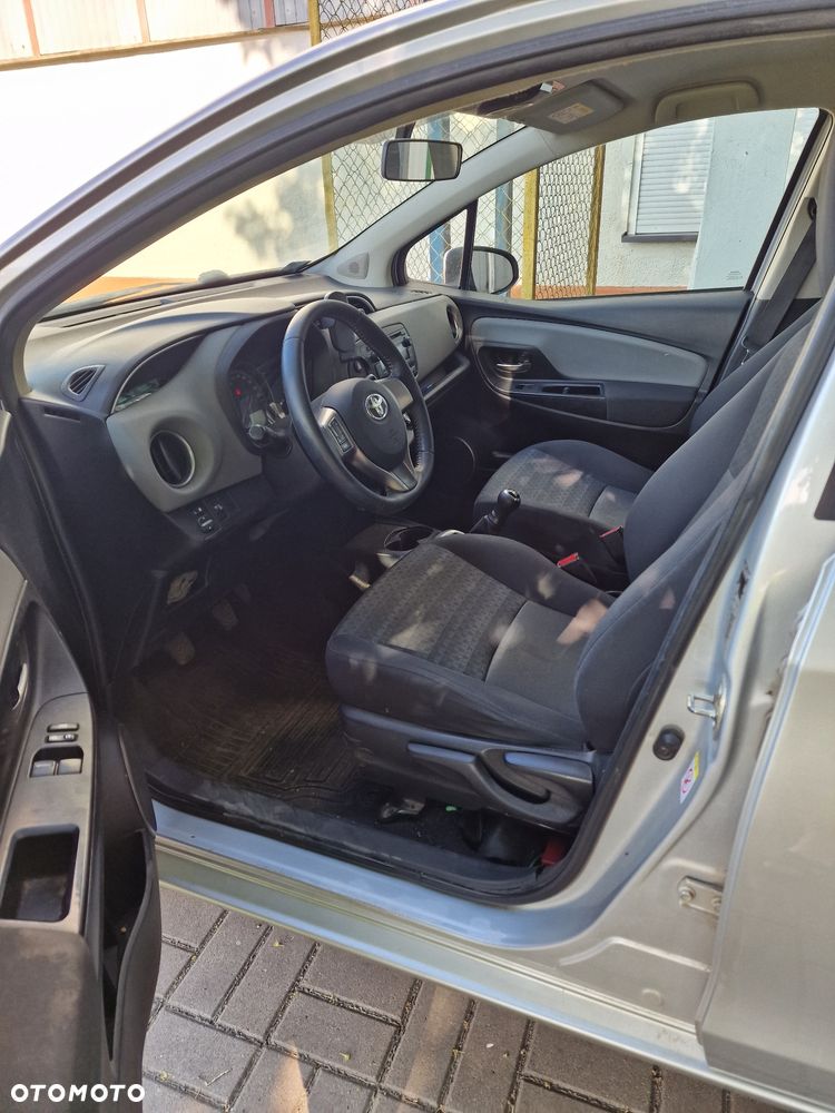 Toyota Yaris - 6